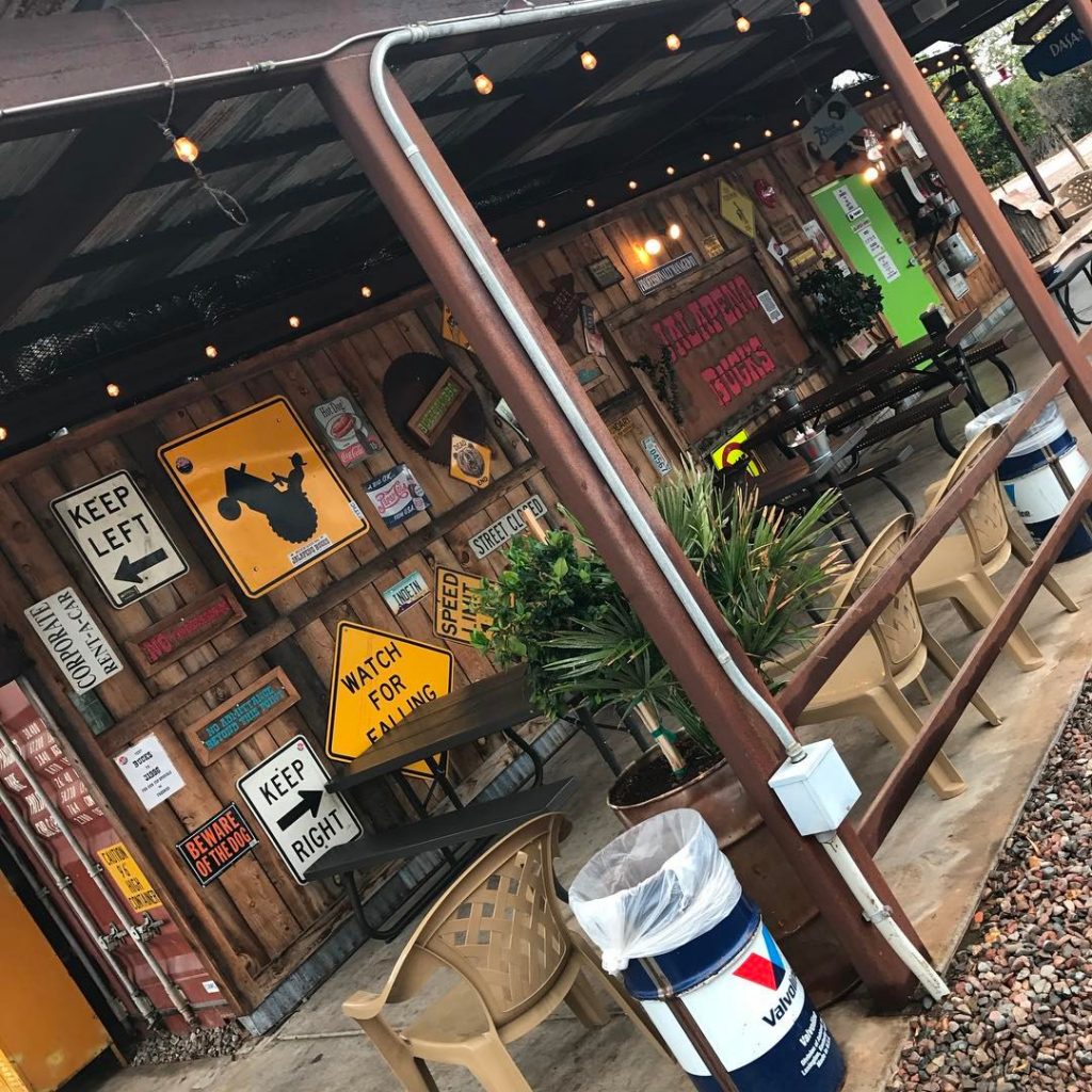 Jalapeño Bucks Buckin' Good BBQ and Burritos