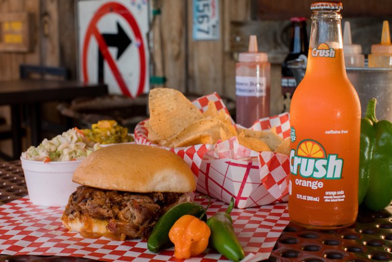 Jalapeño Bucks Buckin' Good BBQ and Burritos