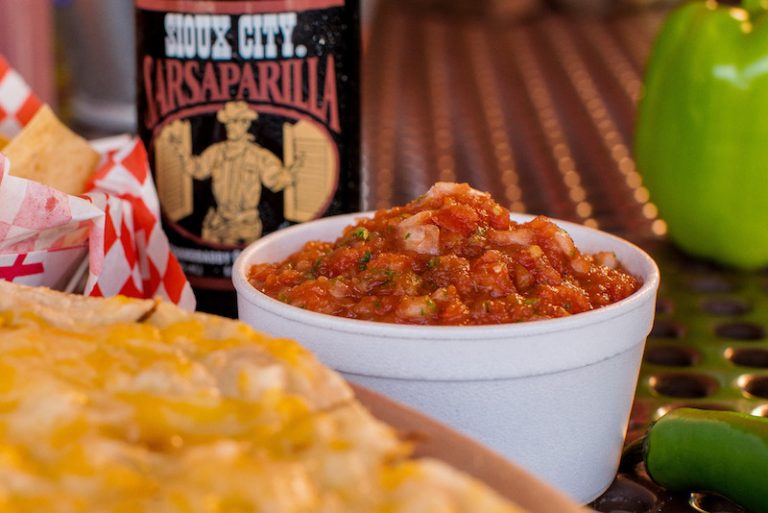 Jalapeño Bucks Buckin' Good BBQ and Burritos